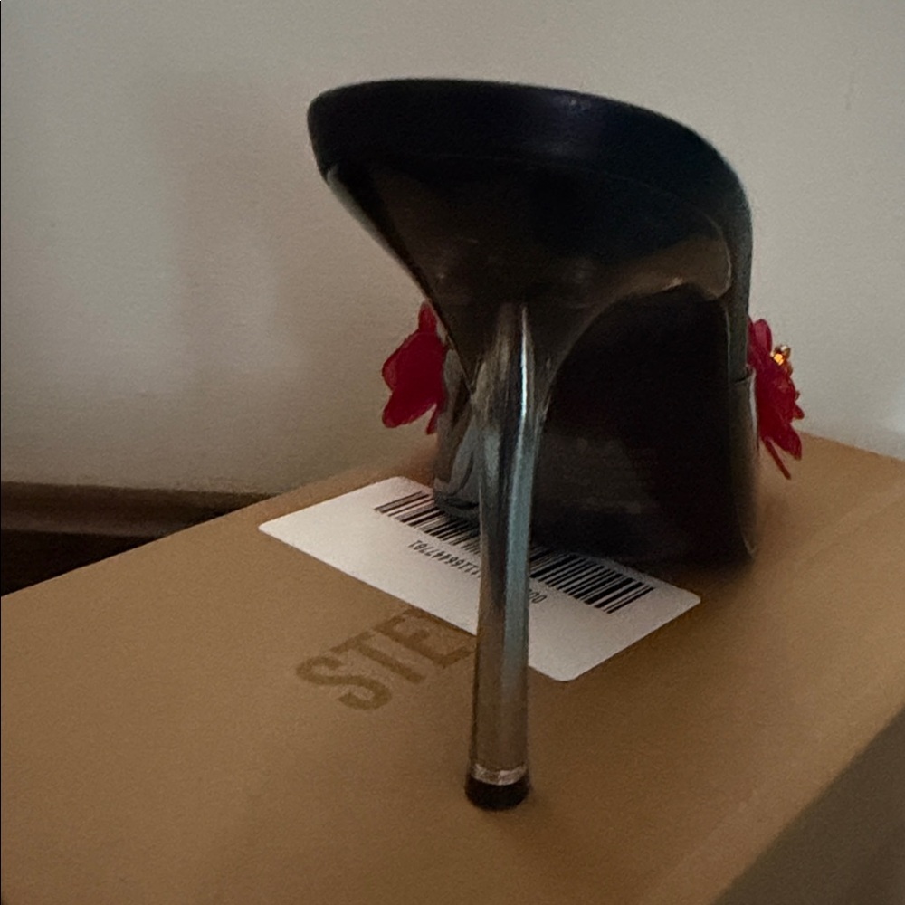 Steve Madden Petunia - Picture 6 of 9